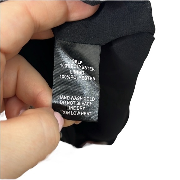 Lulu's Pink Purple Floral Faux Wrap Romper Women Size XS - Picture 4 of 5